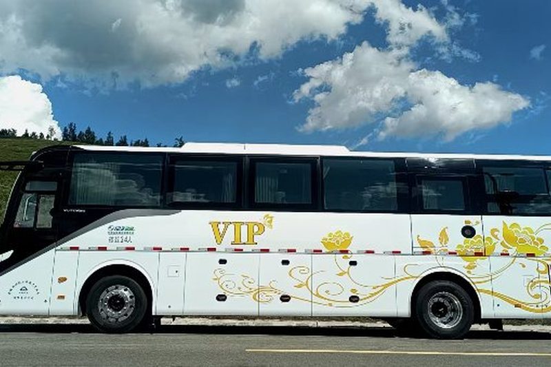 宇通34座(2+1营运车)
