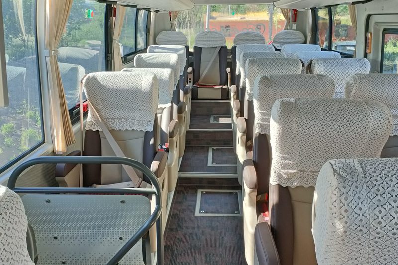 宇通6120(37座2+1营运车)