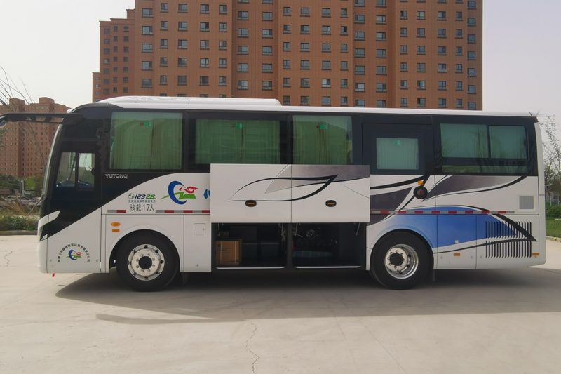 宇通6120(37座2+1营运车)