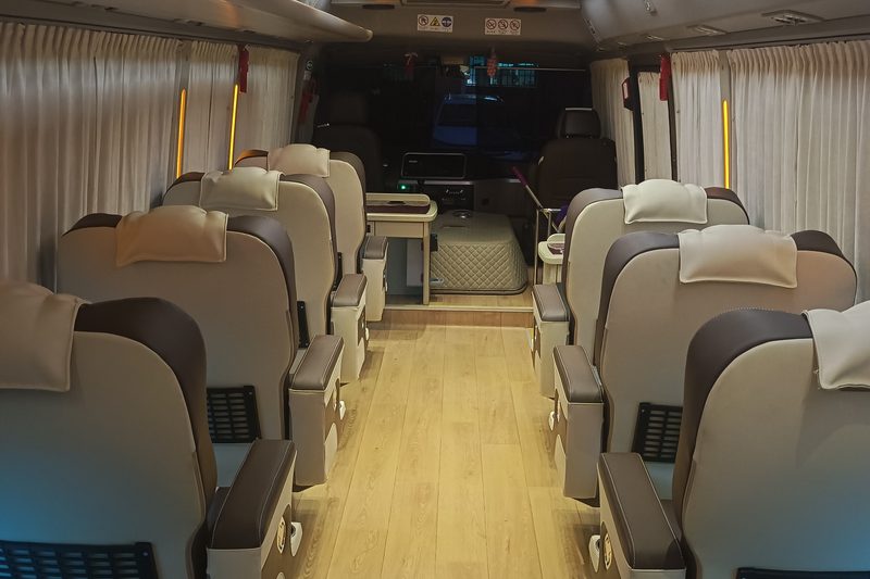 宇通6120(37座2+1营运车)