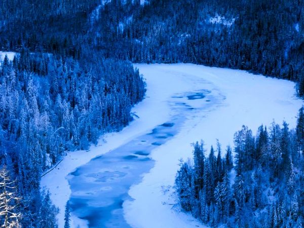 奢享双湖冬季雪景大窗版8日正规旅游营运车辆拼车纯玩无购物