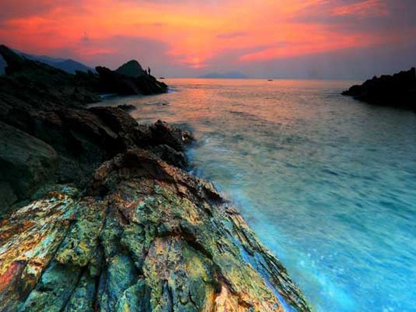畅“邮”美丽的岘港.顺化+海口.兴隆.三亚 9天8晚邮轮假期+海南游
